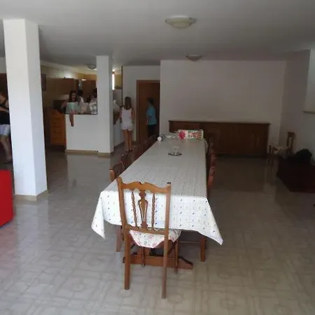 Garda House 42 *